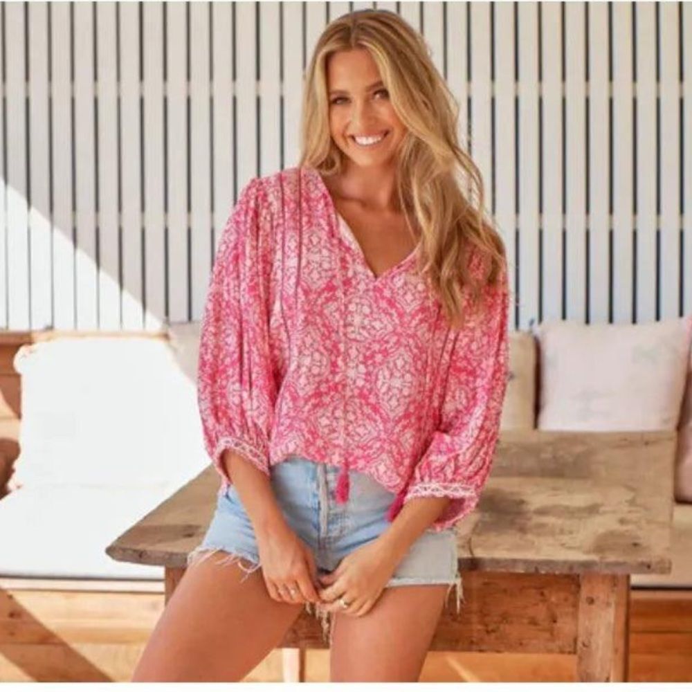 Jaase Pink Floral Women's Blouse